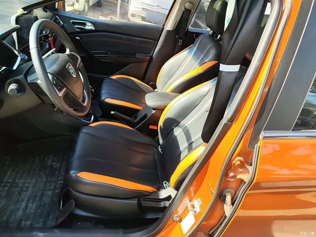 Wuling 310, 2017 15