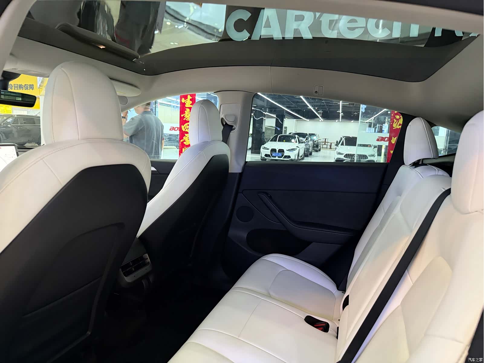 Tesla Model Y, 2022 все фото