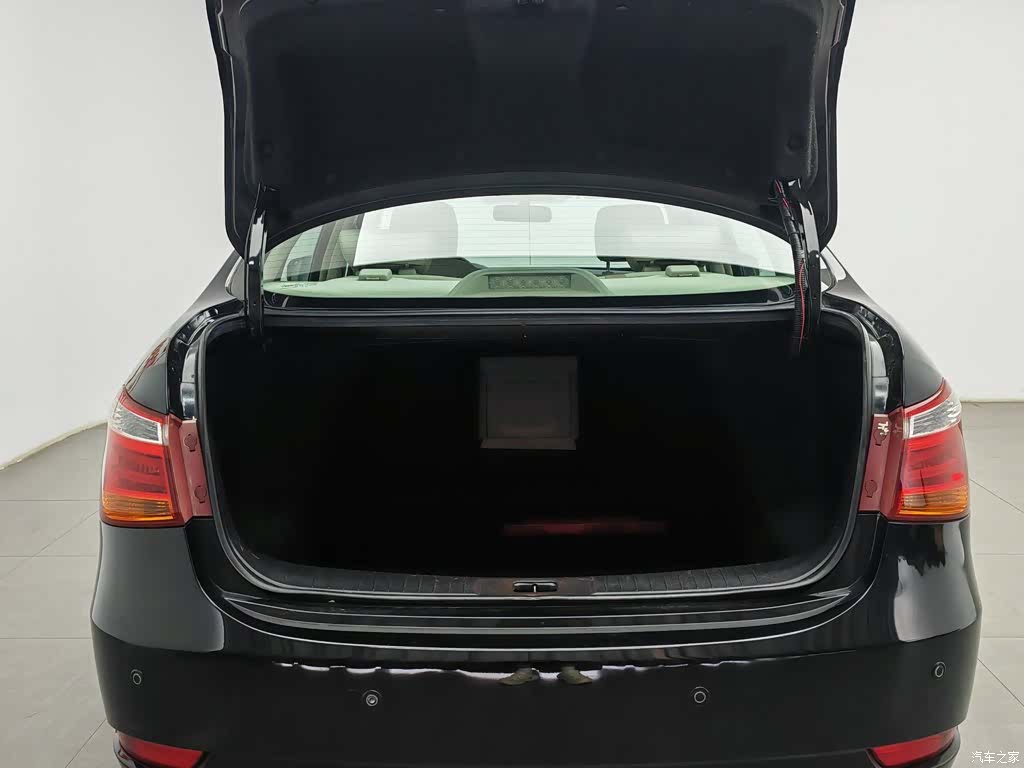 DongFeng A60, 2016 16