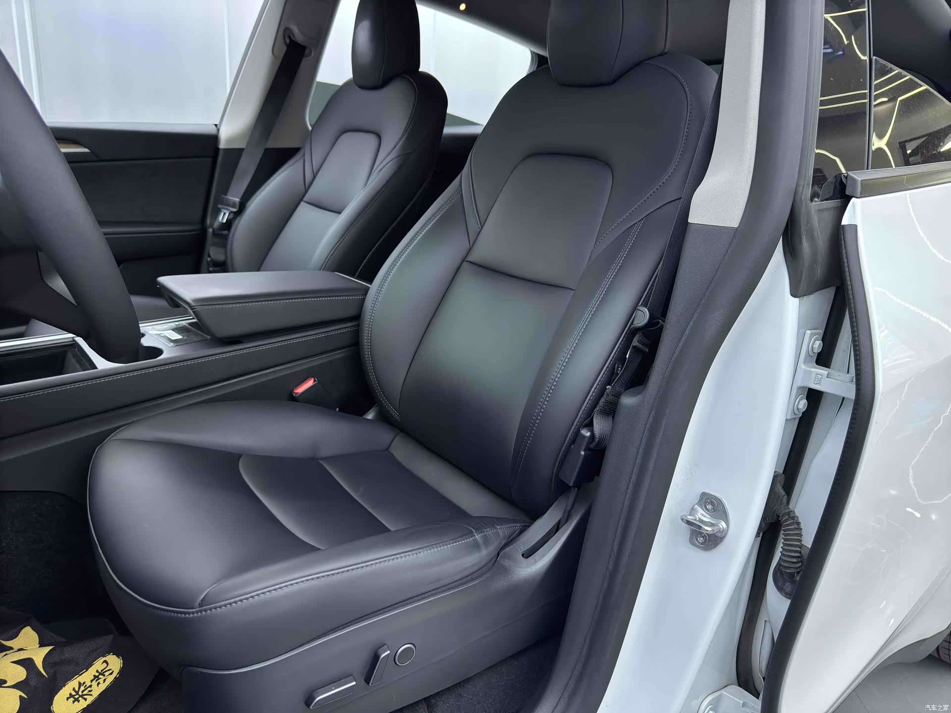 Tesla Model Y, 2022 10