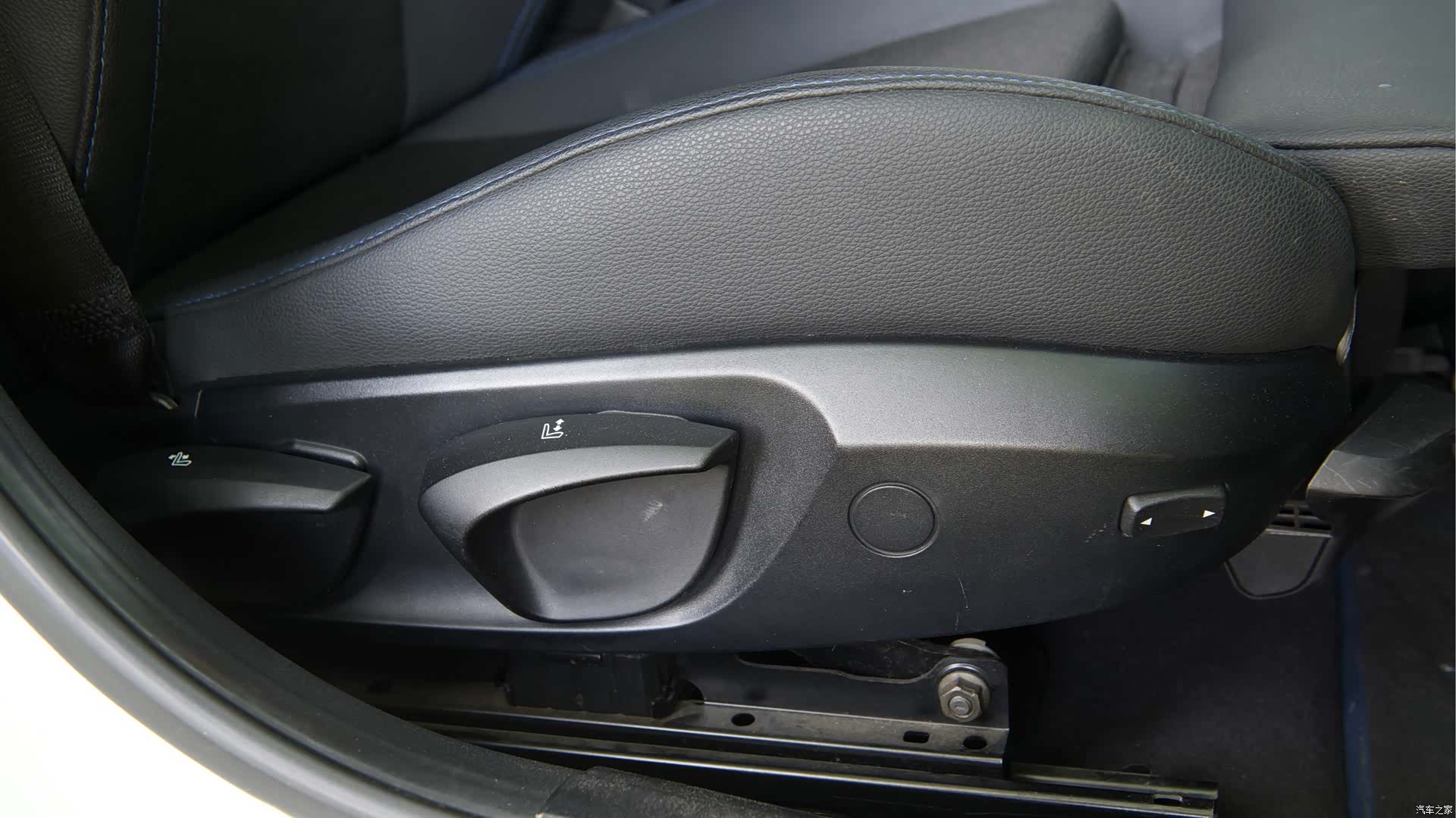 BMW 1 Series, 2010 9