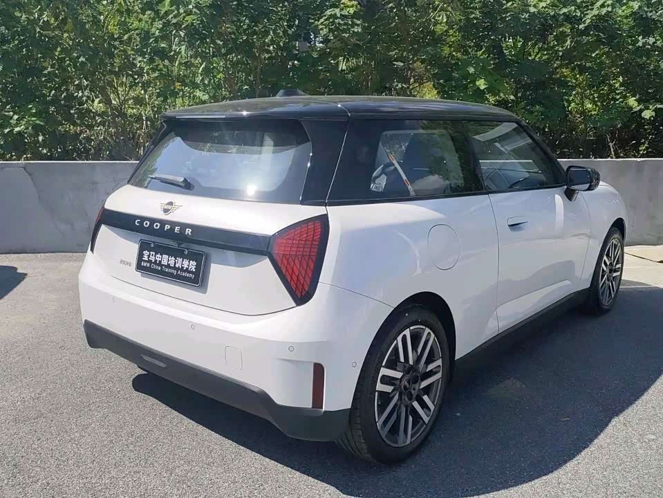 MINI Electric COOPER