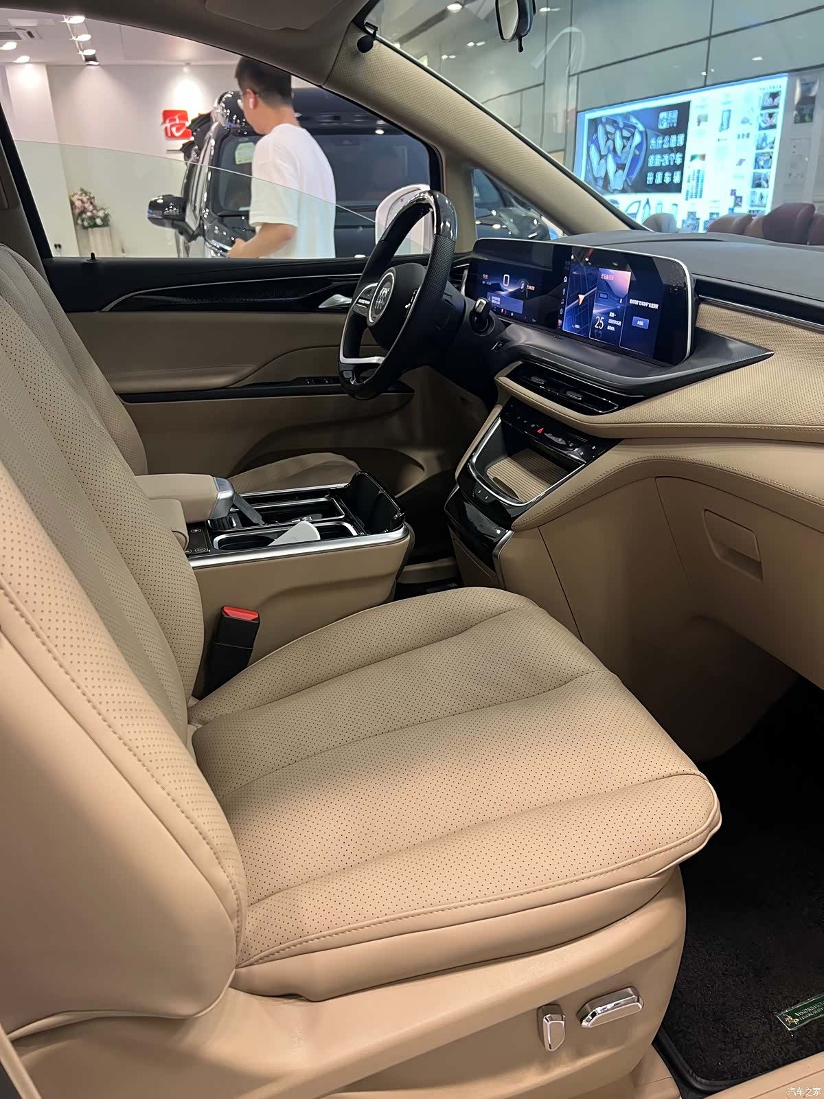 Buick GL8, 2026 7