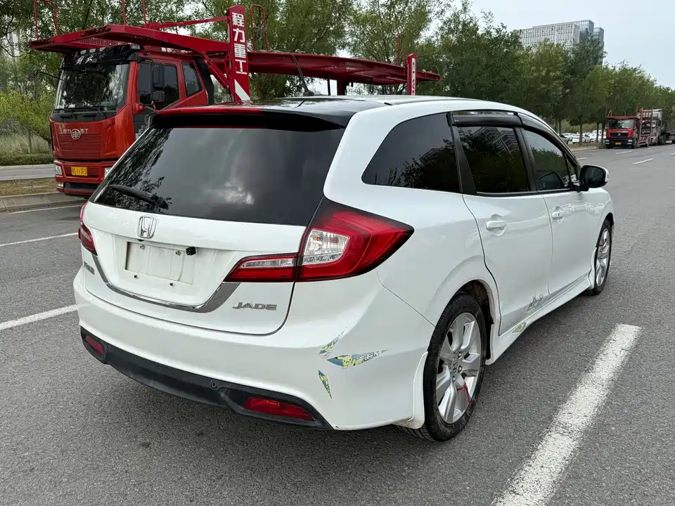 Honda Jade