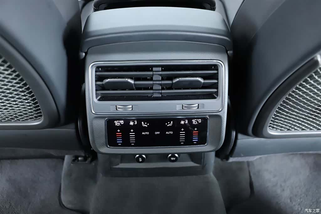 Audi Q7, 2024 16