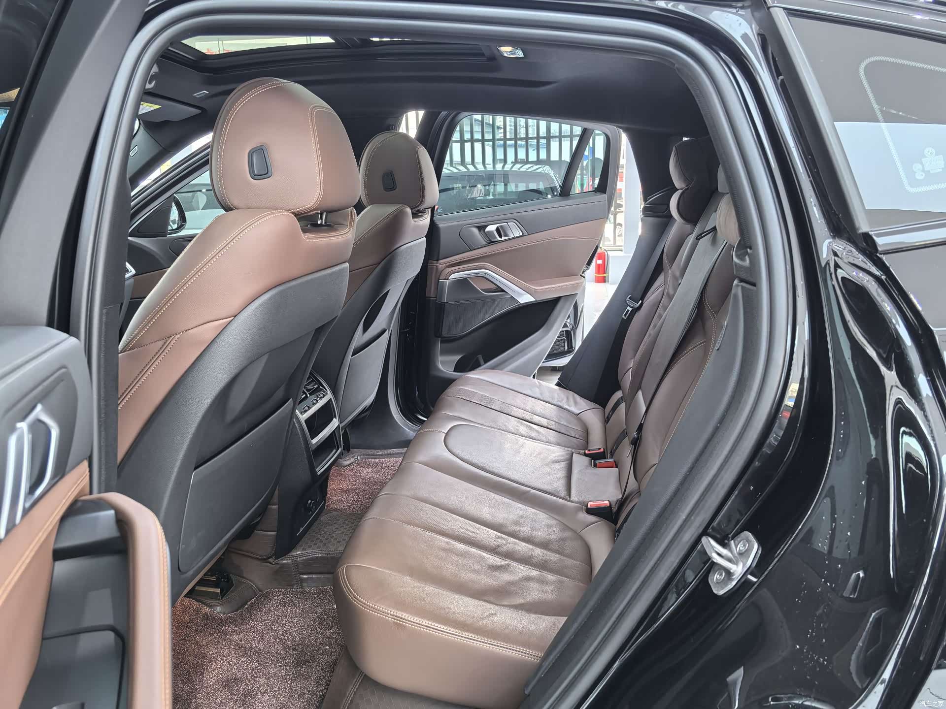 BMW X6, 2022 9