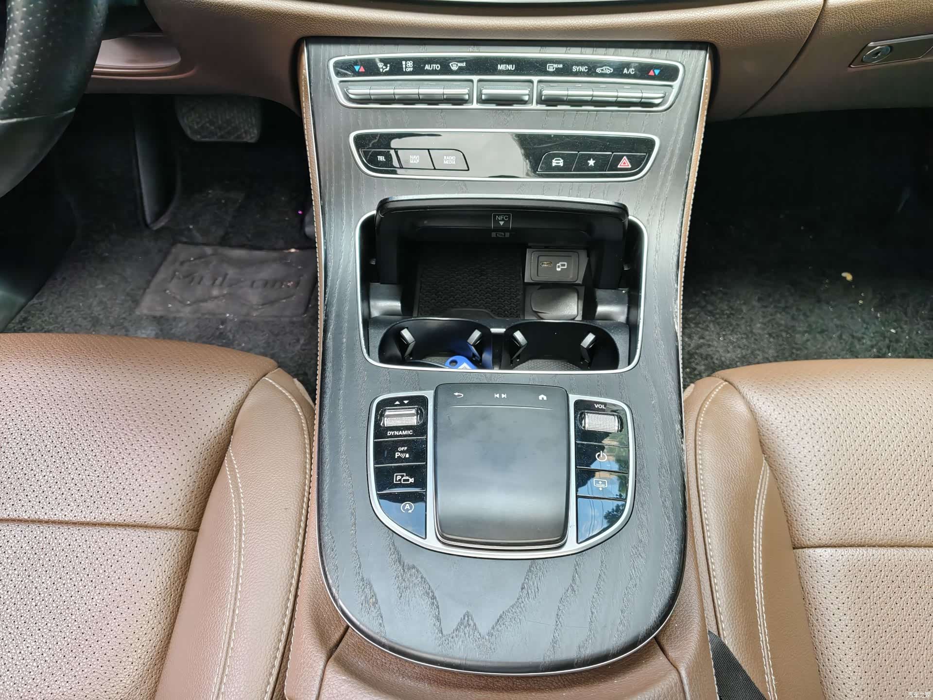 Mercedes-Benz E-Class, 2021 28