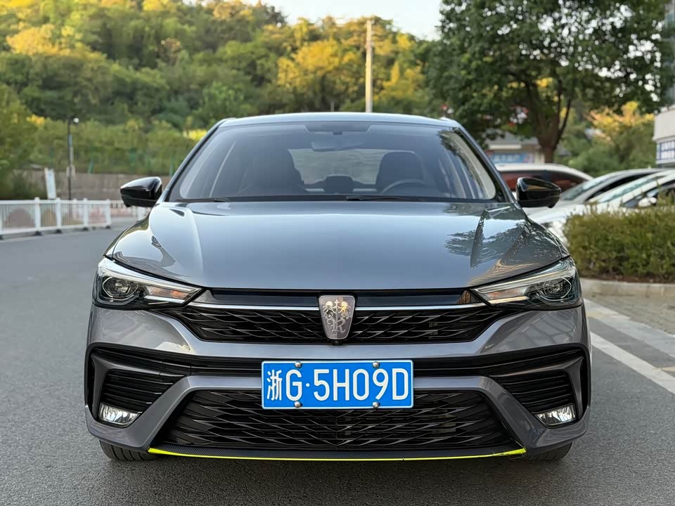 Roewe i5