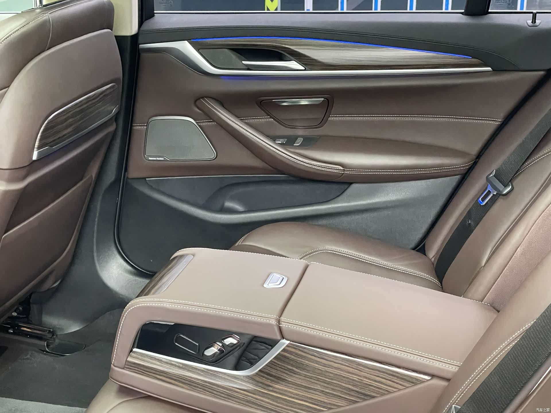 BMW 5 Series, 2019 16