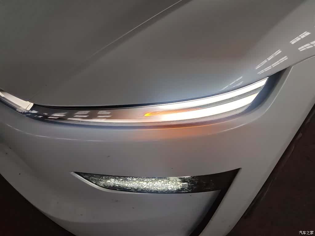 Tesla Model Y, 2025 24