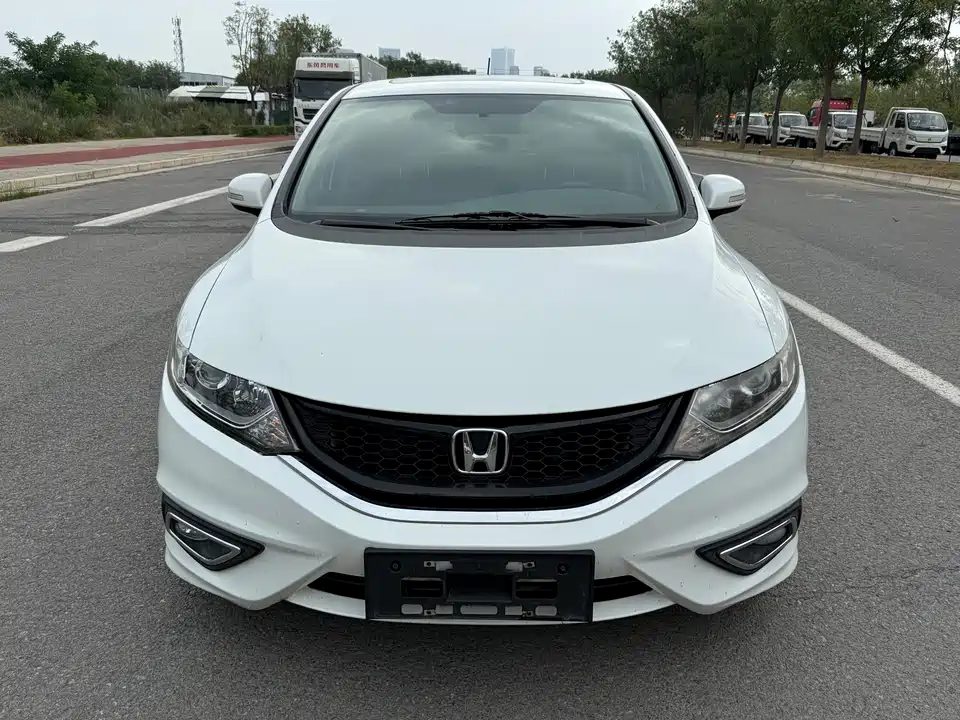 Honda Jade