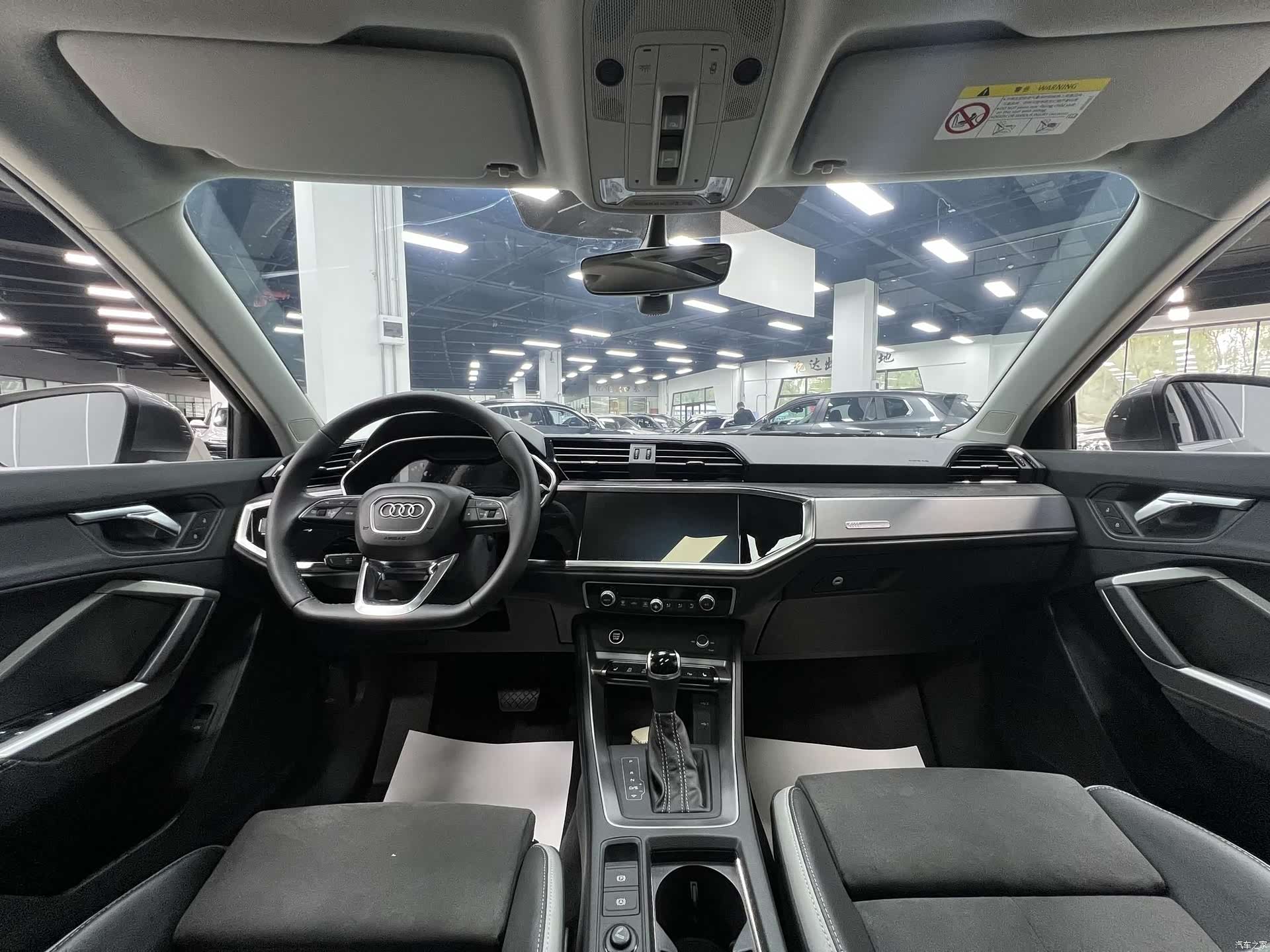 Audi Q3, 2023 18
