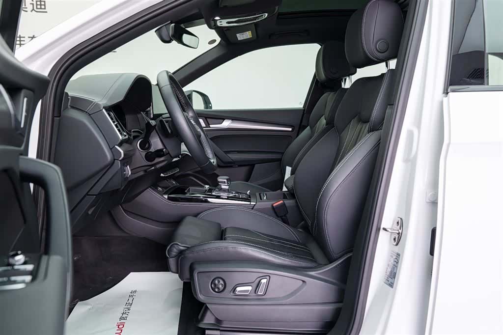 Audi Q5L, 2024 11