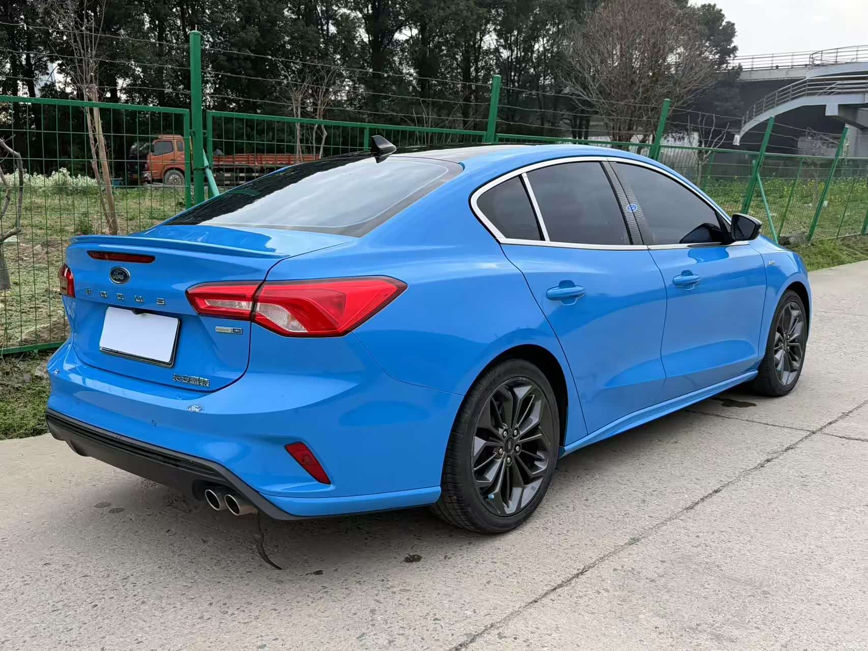 Ford Focus, 2022 12