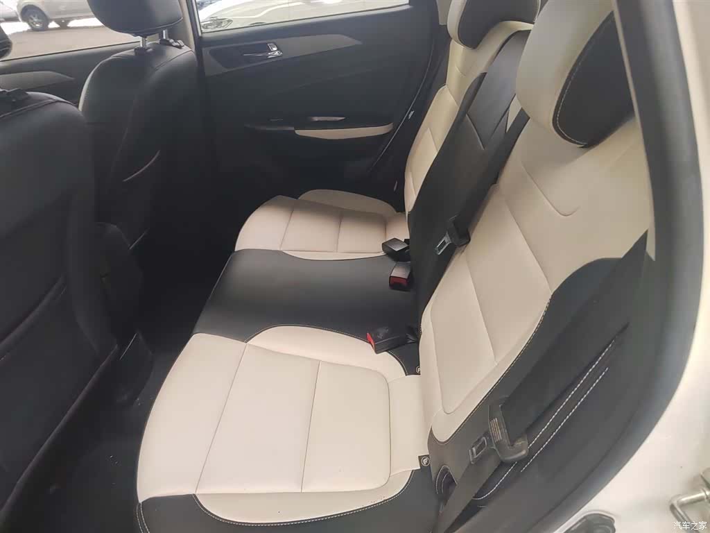 Changan CS35, 2018 14