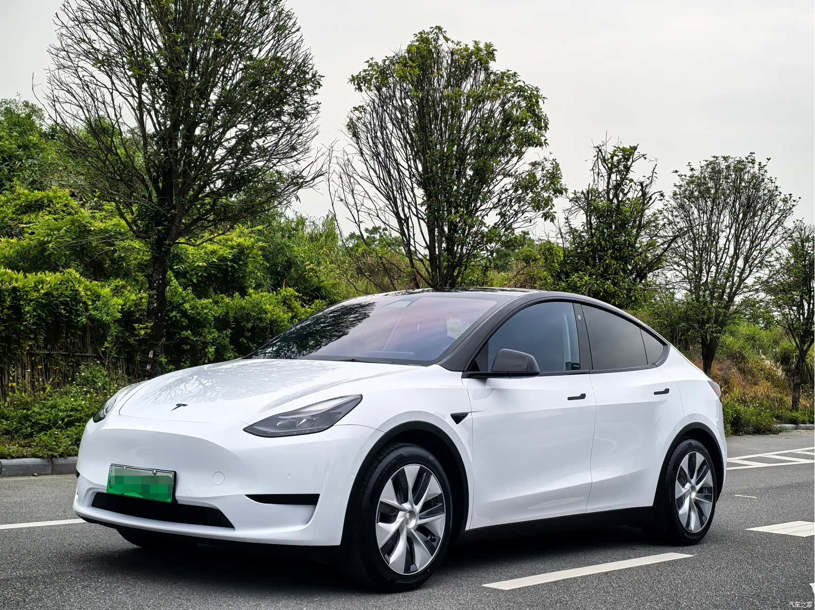 Tesla Model Y, 2022 1