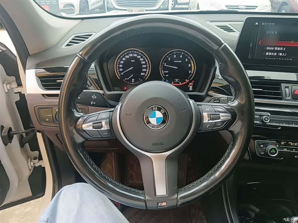 BMW X1, 2022 11