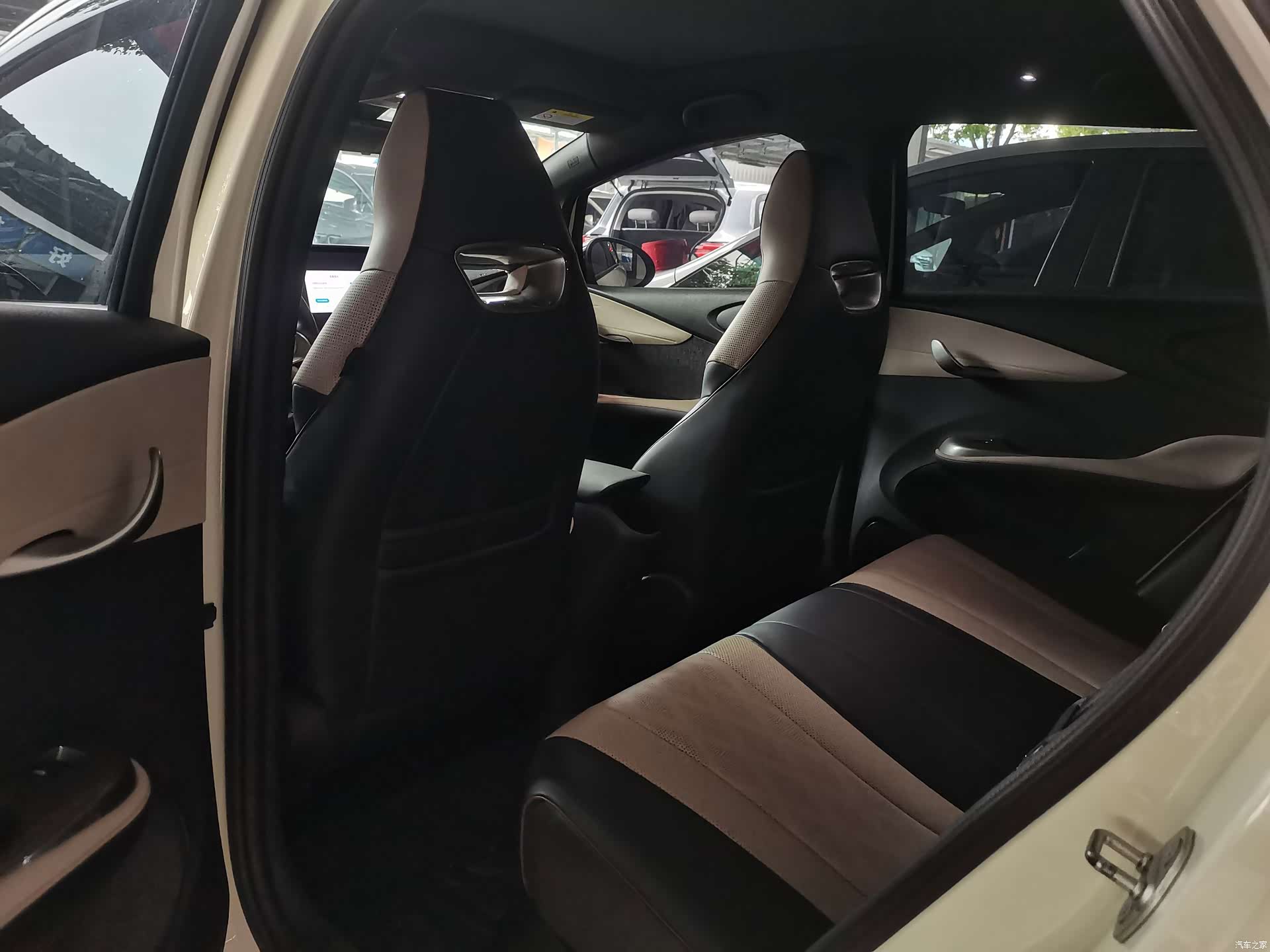 BYD Dolphin, 2023 6