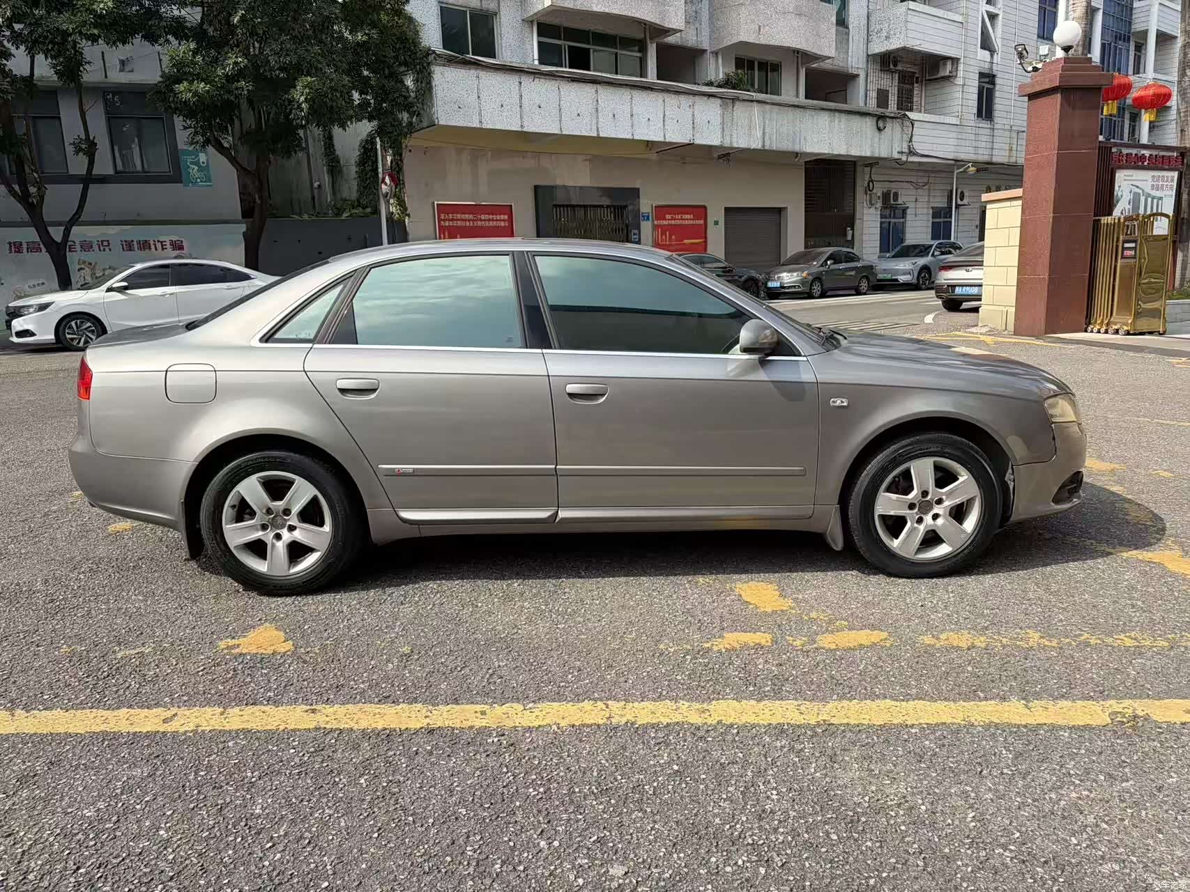 Audi A4, 2008 4