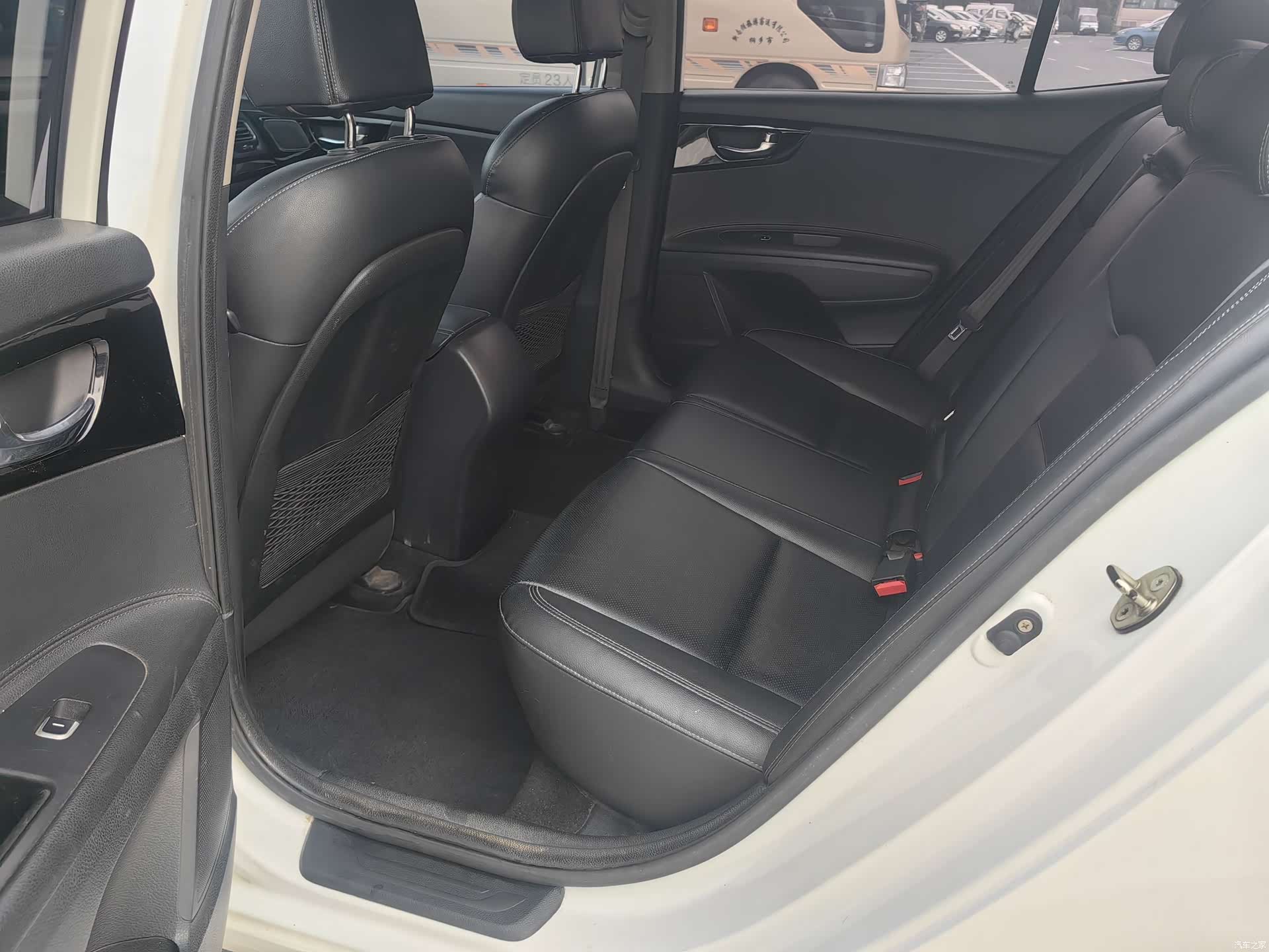 Kia K4, 2015 8