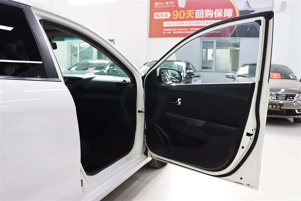 Kia K2, 2013 15