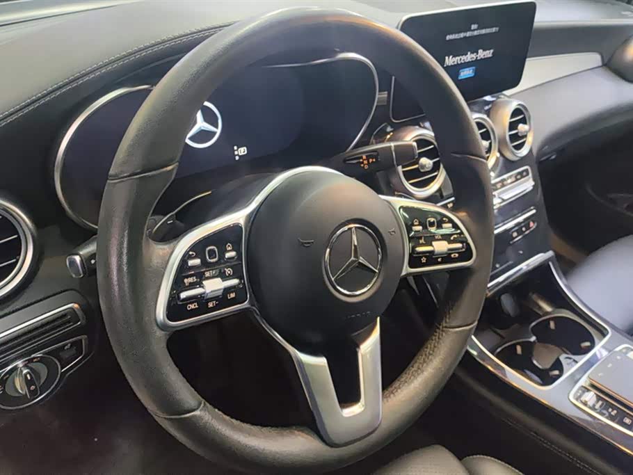 Mercedes-Benz GLC Mercedes-Benz GLC