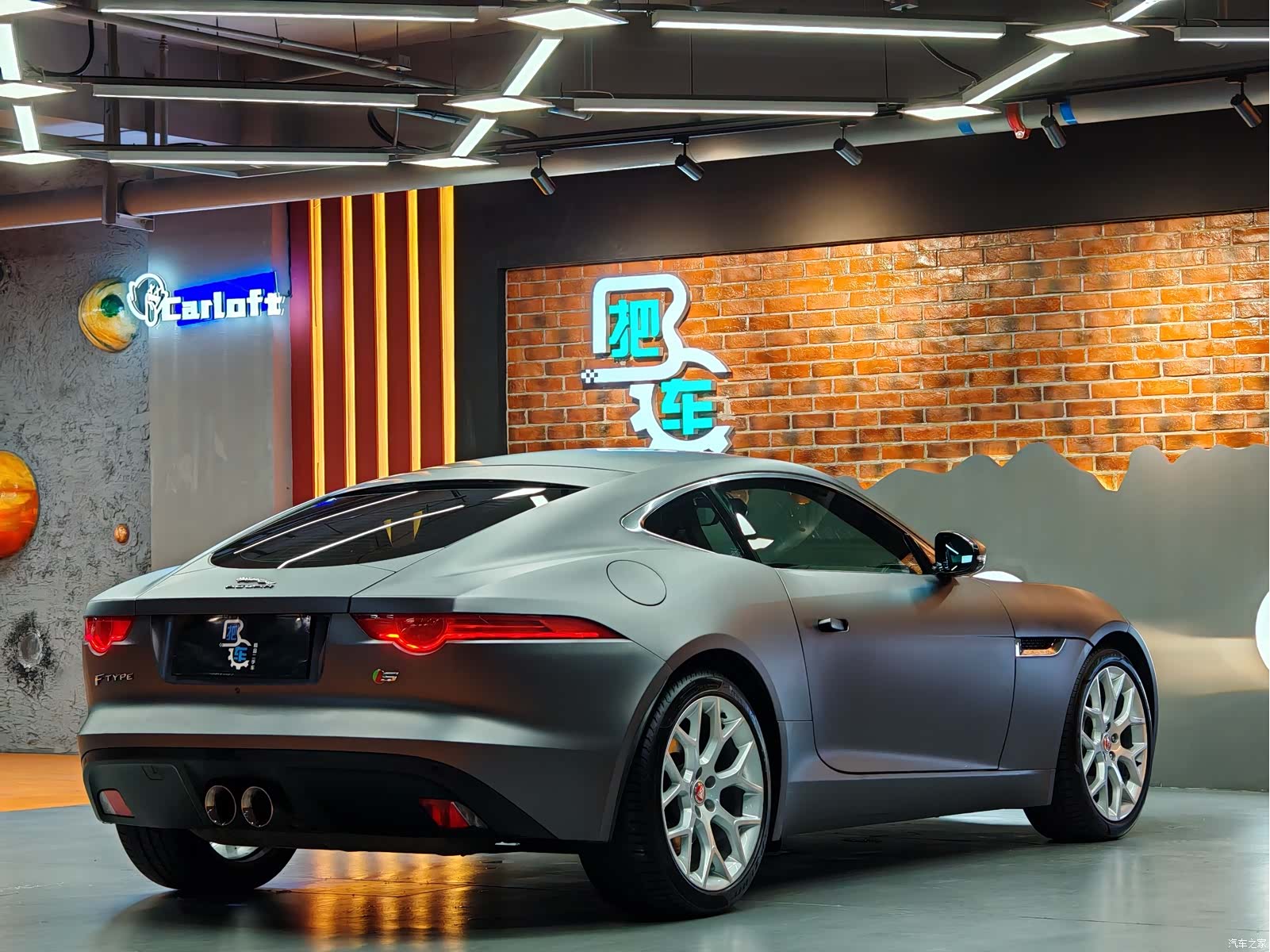 Jaguar F-TYPE, 2015 11