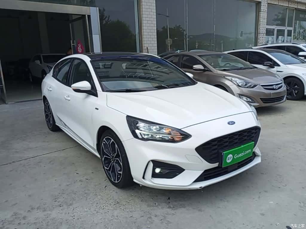 Ford Focus, 2019 4
