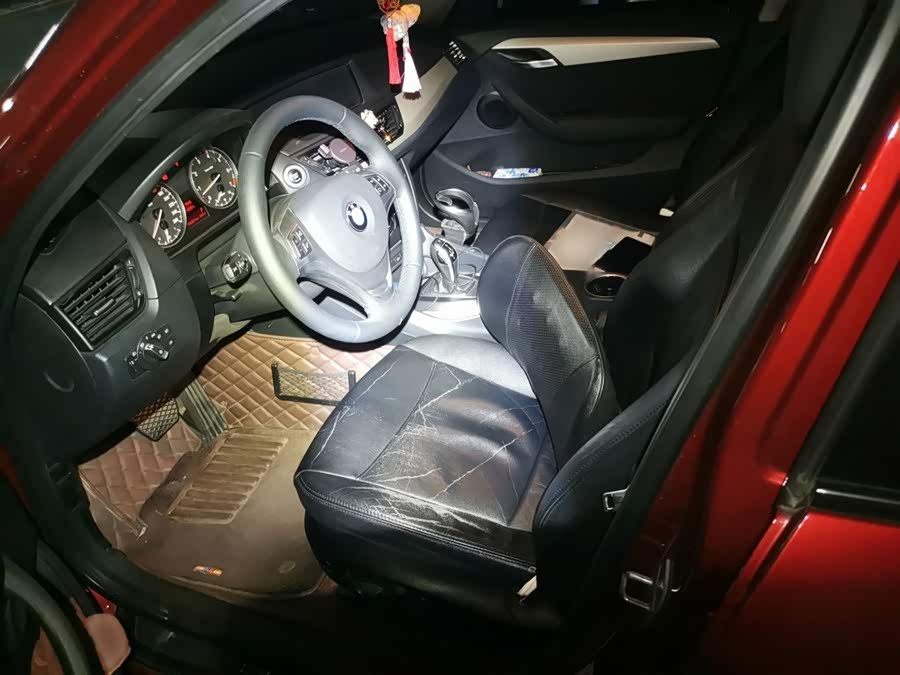 BMW X1 2015, фото 7