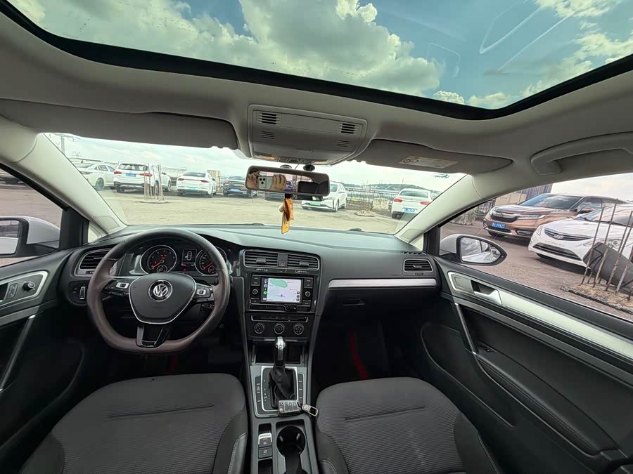 Volkswagen Golf 2018, фото 30