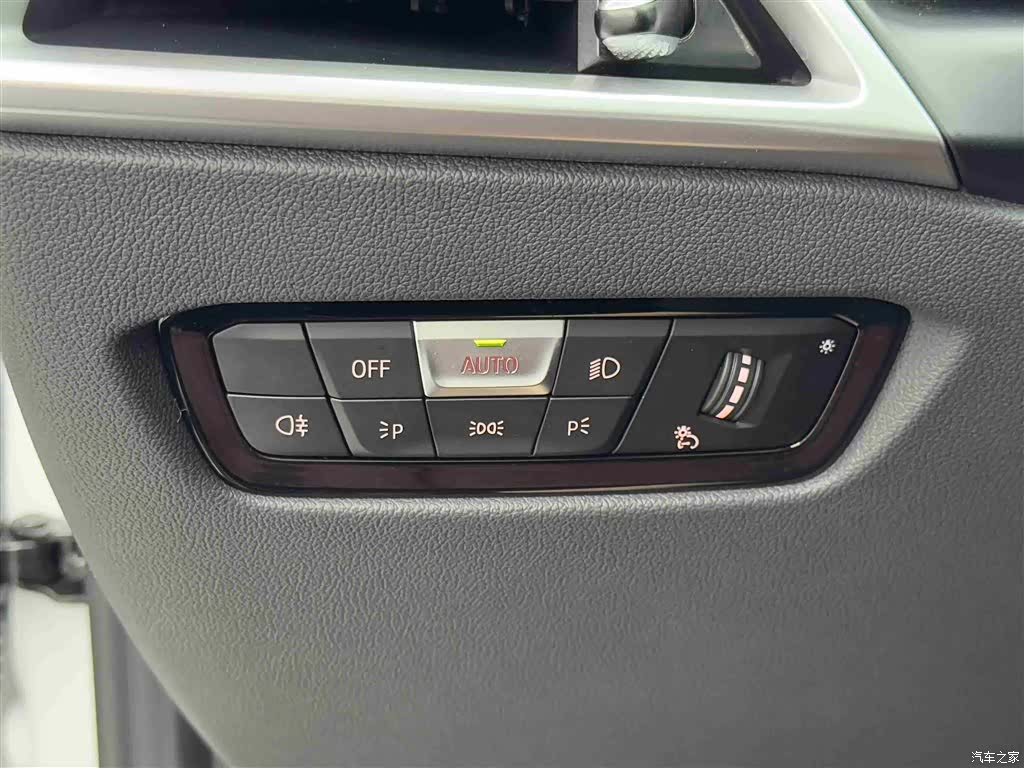 BMW 3 Series, 2025 14