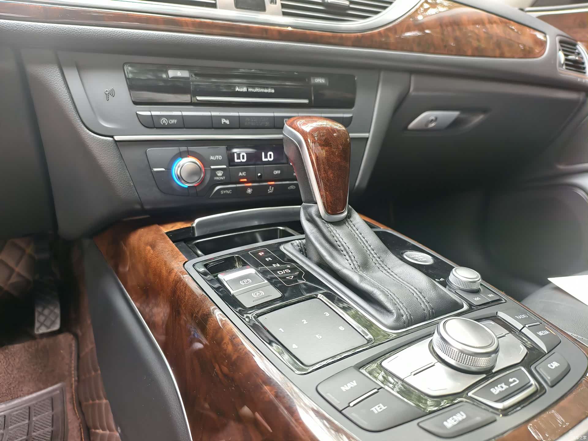 Audi A6L, 2016 14