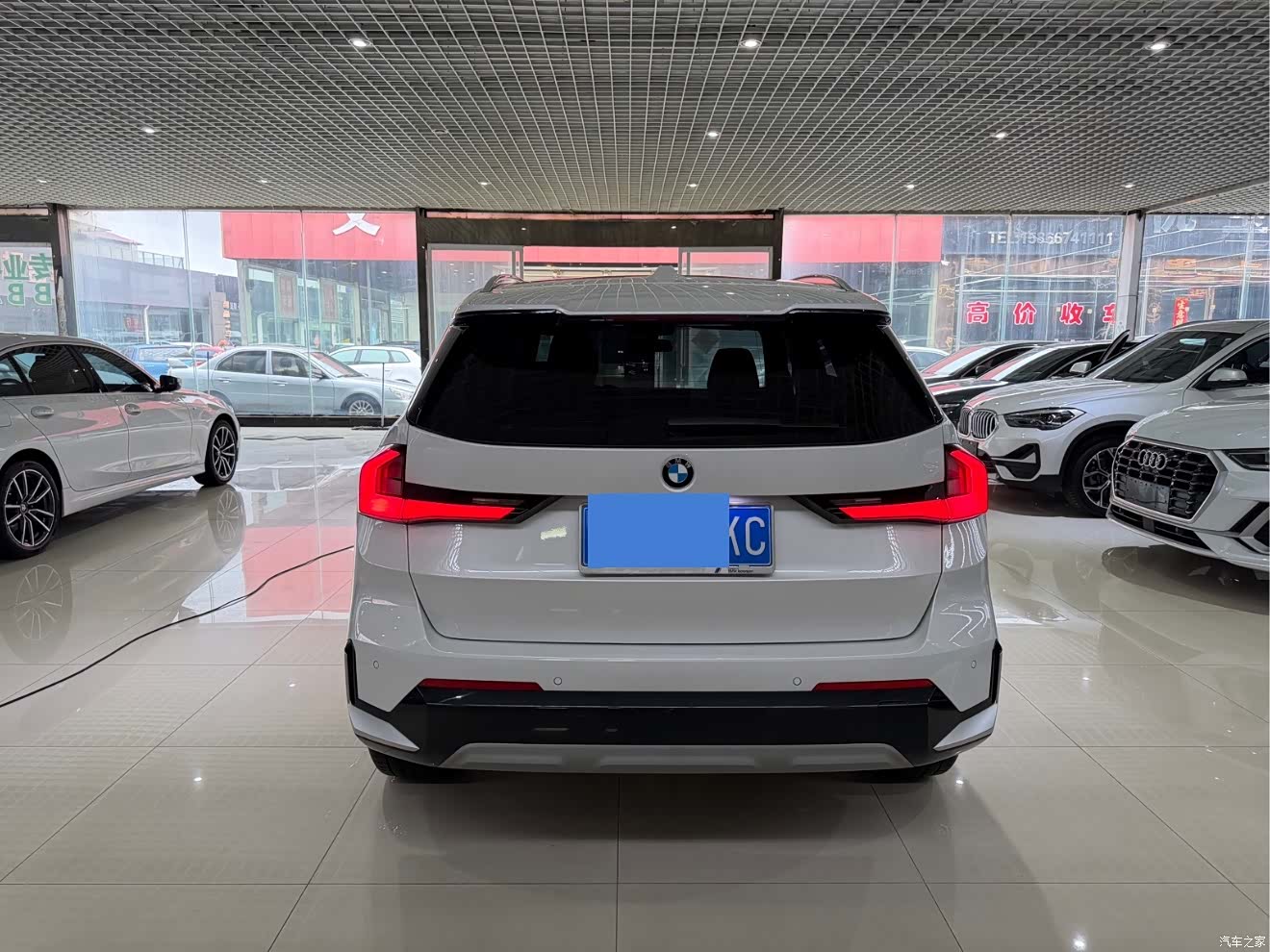 BMW X1, 2023 все фото