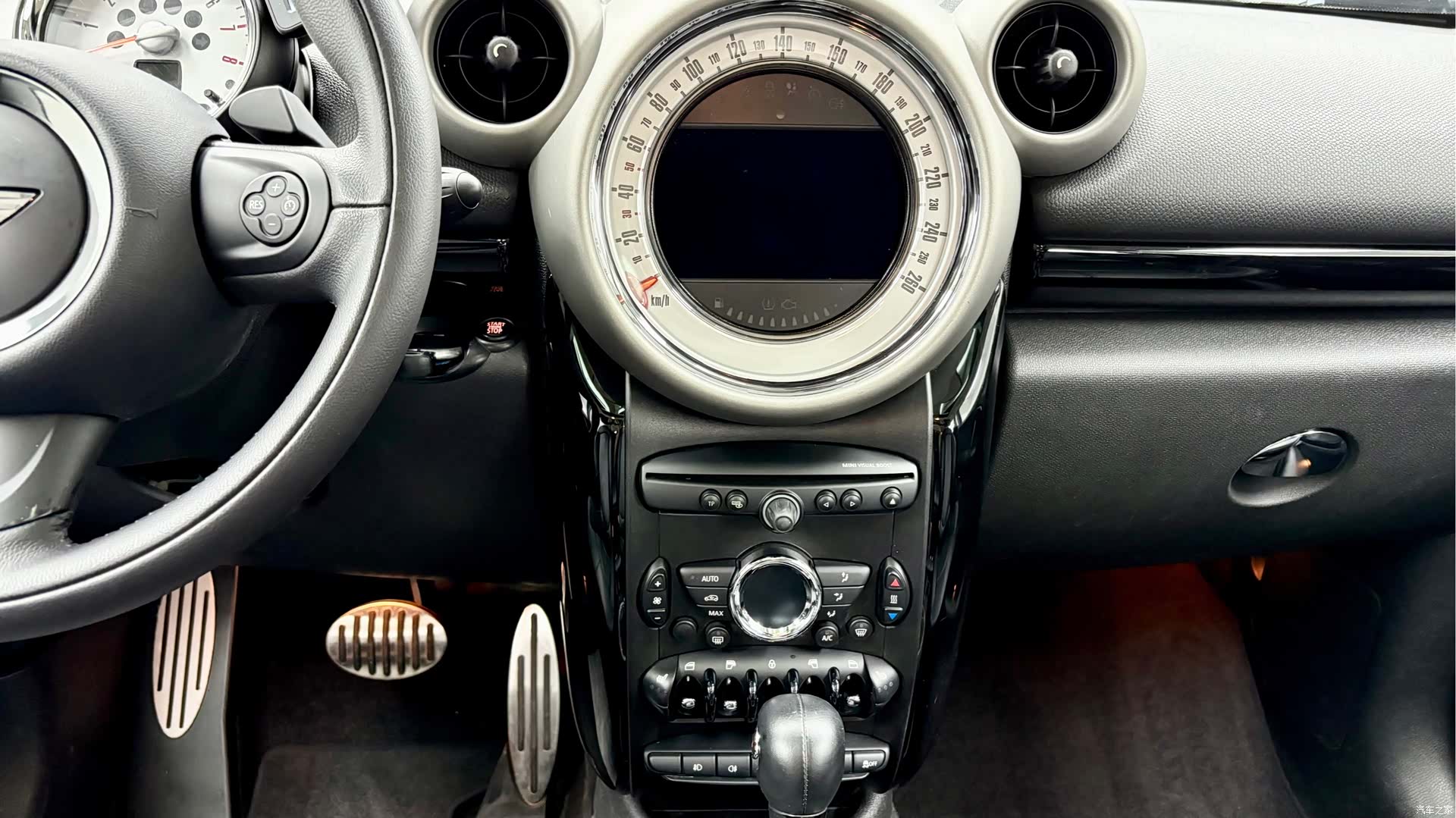 Mini Countryman, 2012 27