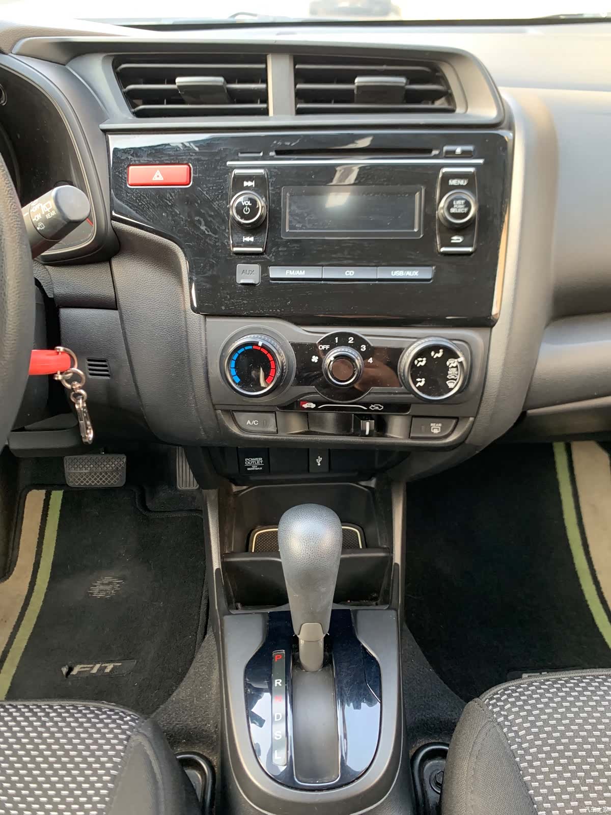 Honda Fit, 2016 13