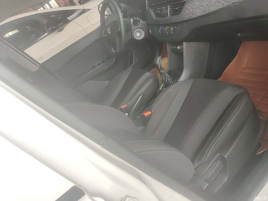 Wuling 310, 2017 25