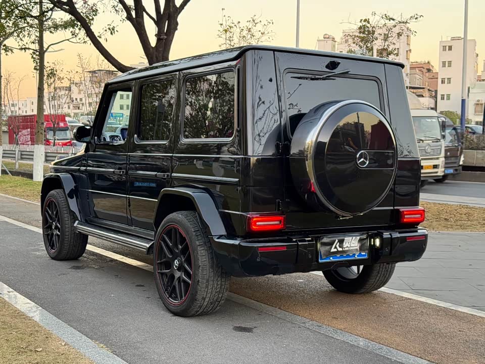 Mercedes-Benz G-class