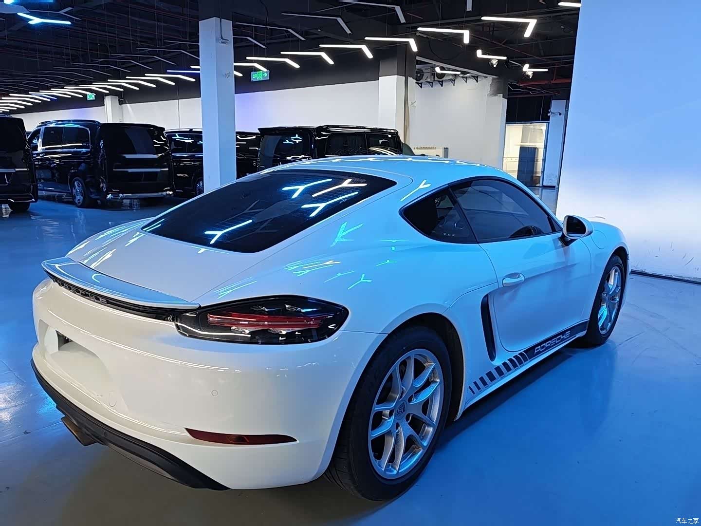 Porsche Cayman, 2018 17
