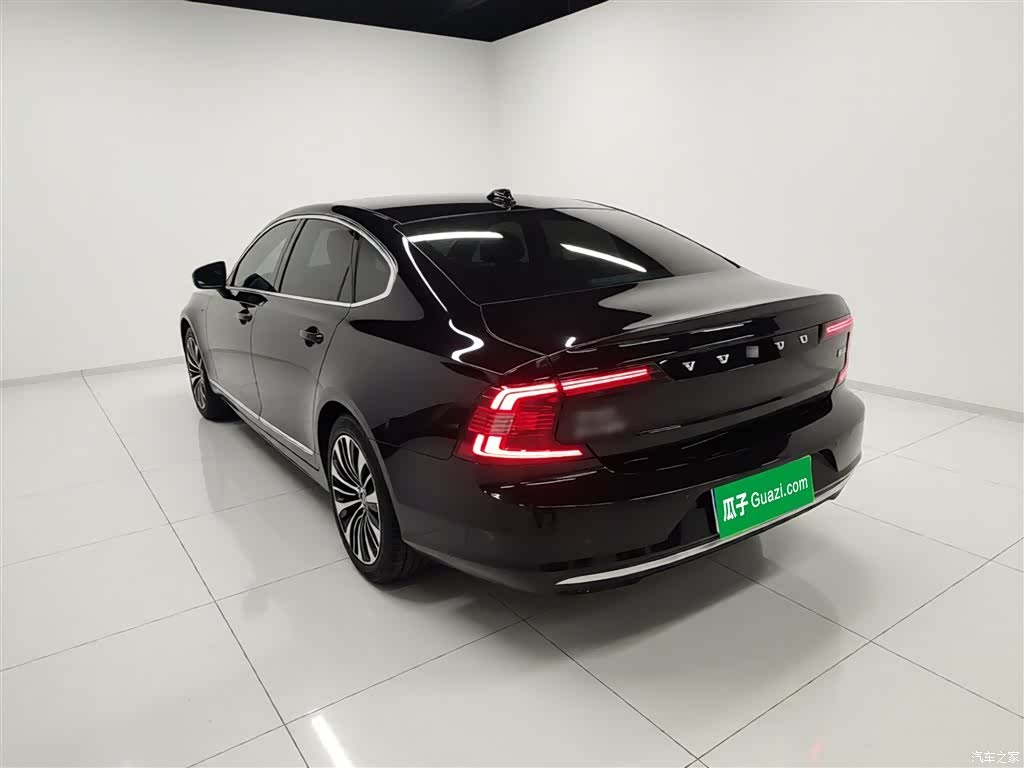 Volvo S90, 2022 все фото