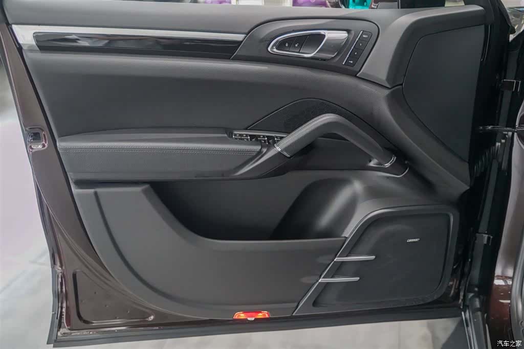 Porsche Cayenne, 2016 8