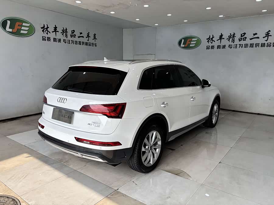 Audi Q5L 2024, фото 5