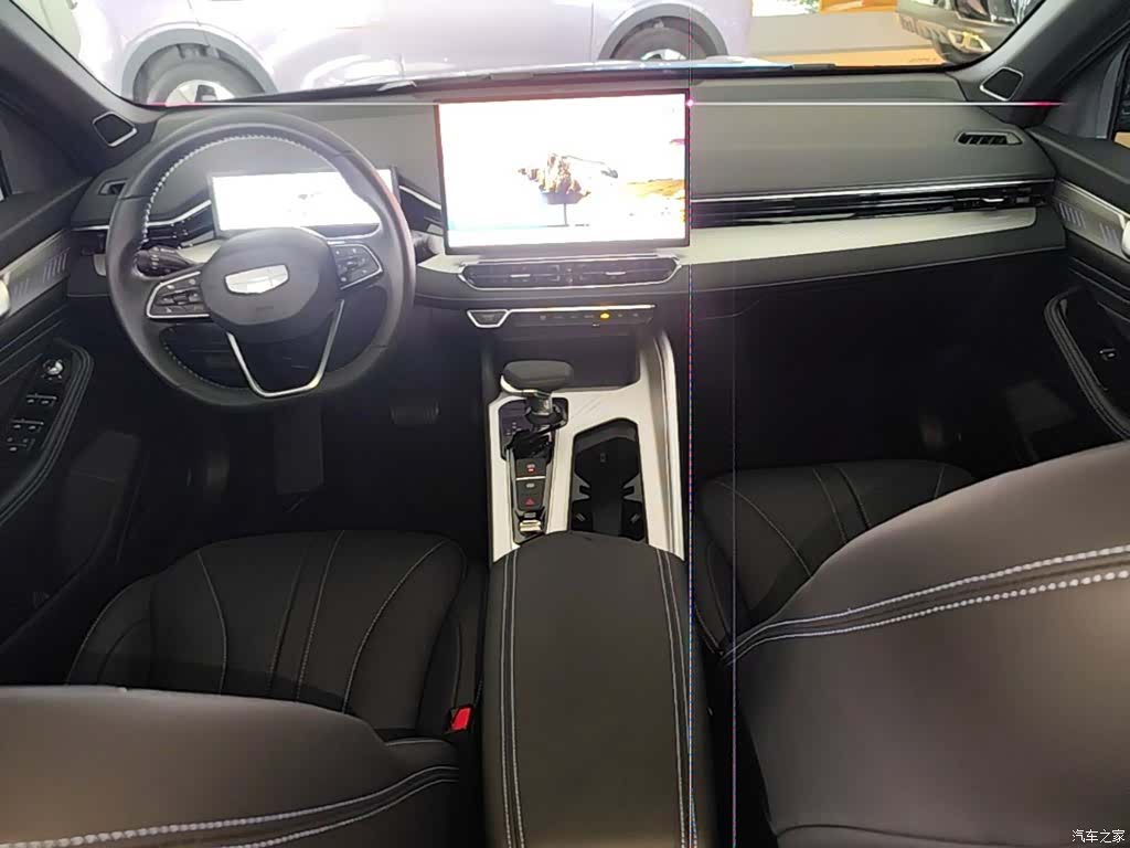 Geely Preface, 2025 10