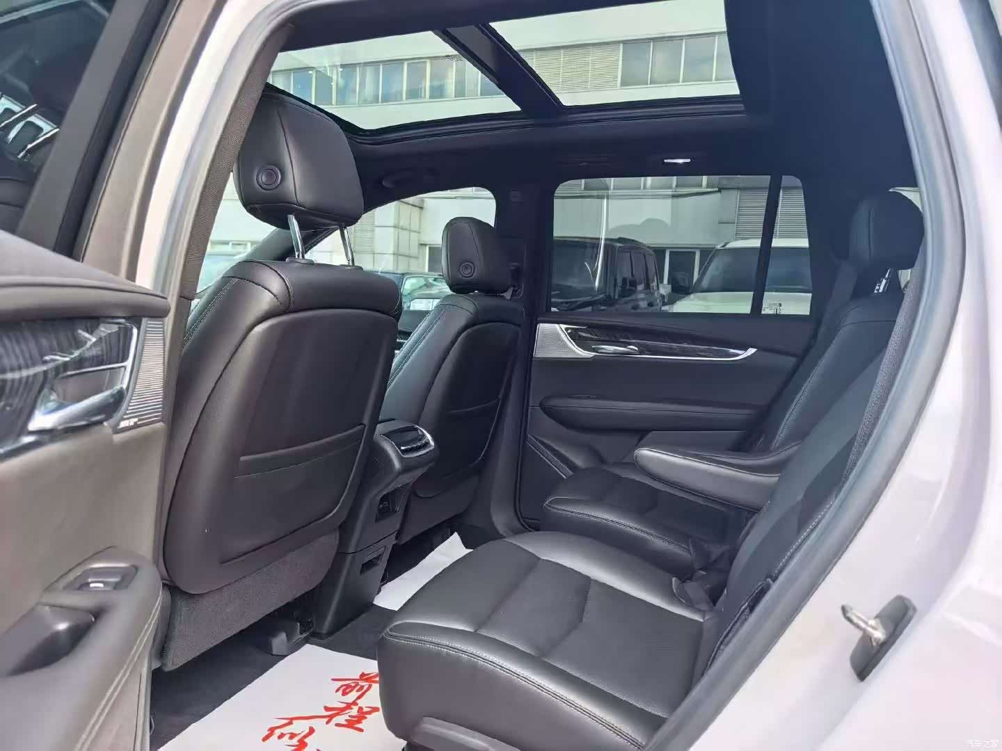 Cadillac XT6, 2022 все фото