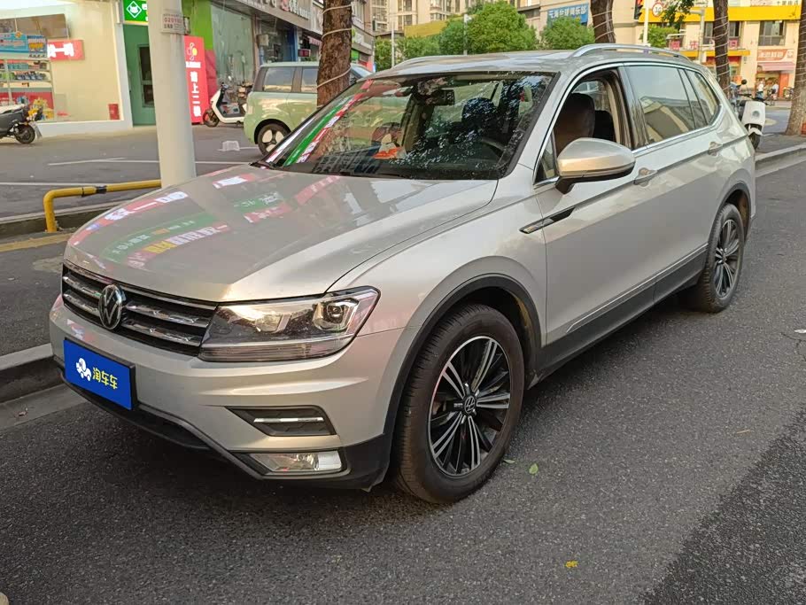 Volkswagen Tiguan L