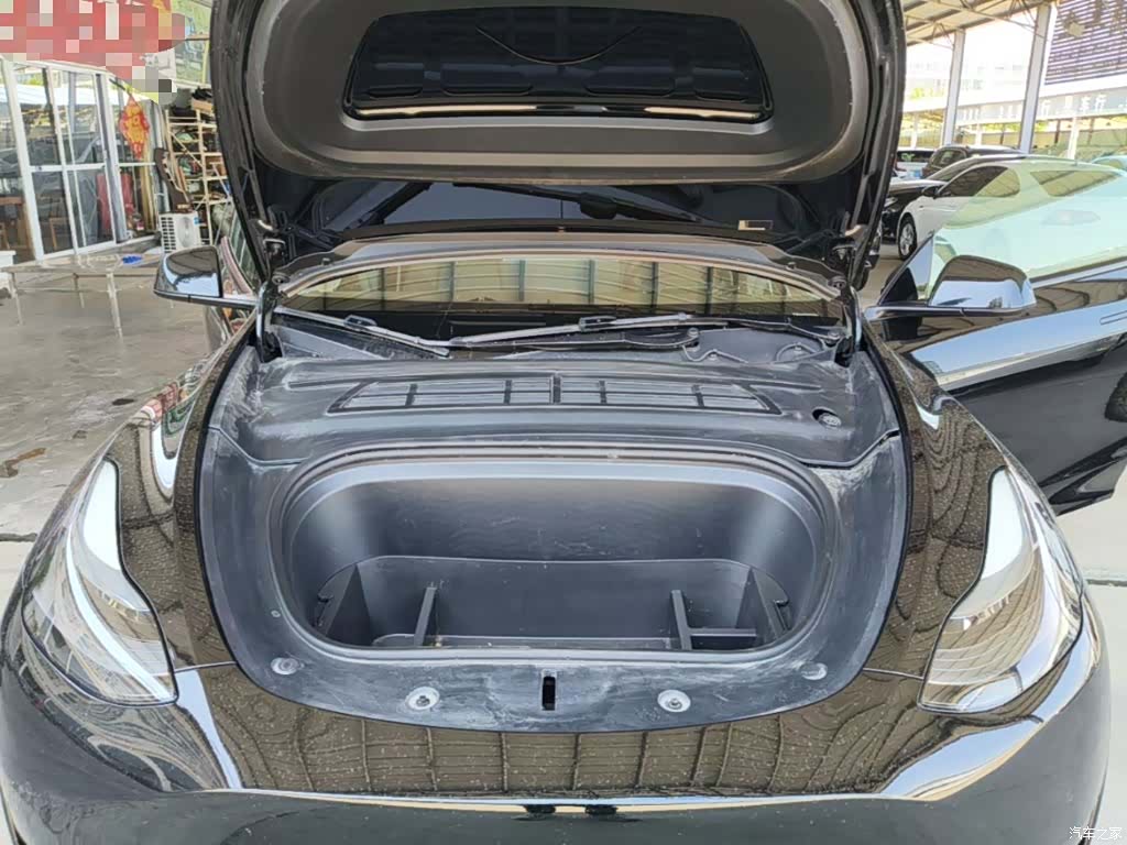 Tesla Model Y, 2023 20