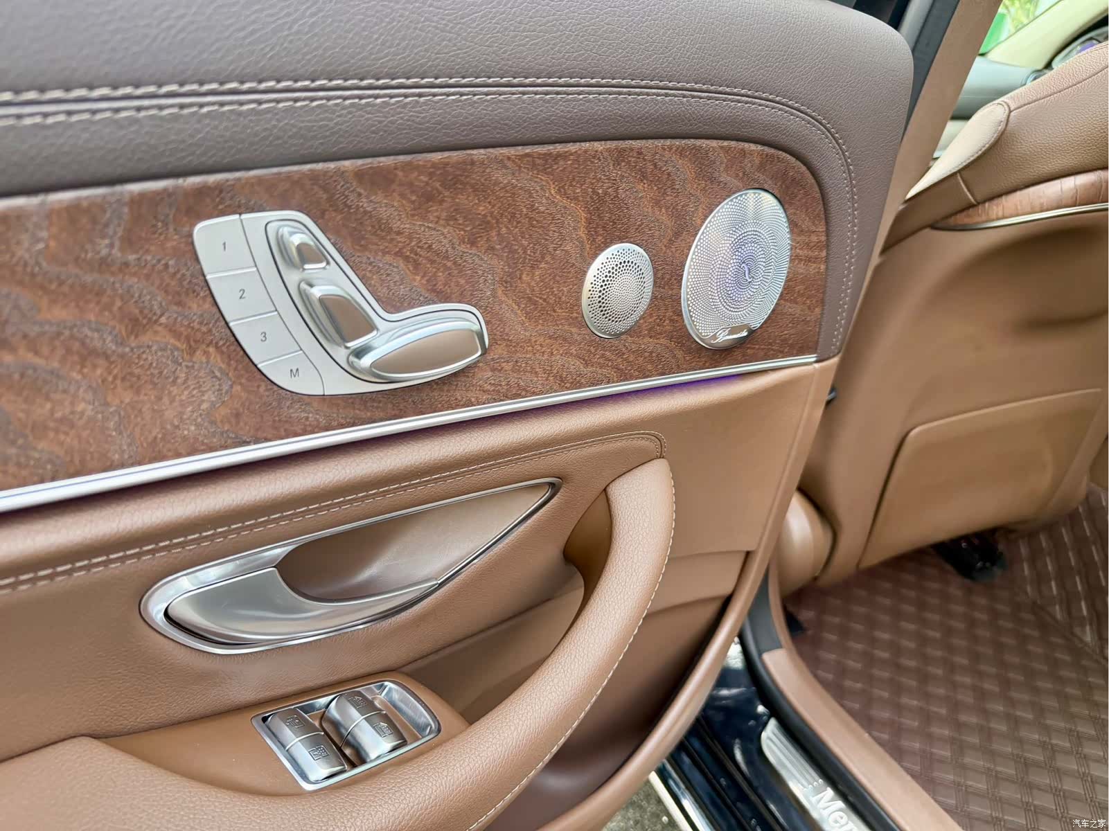 Mercedes-Benz E-Class, 2023 9