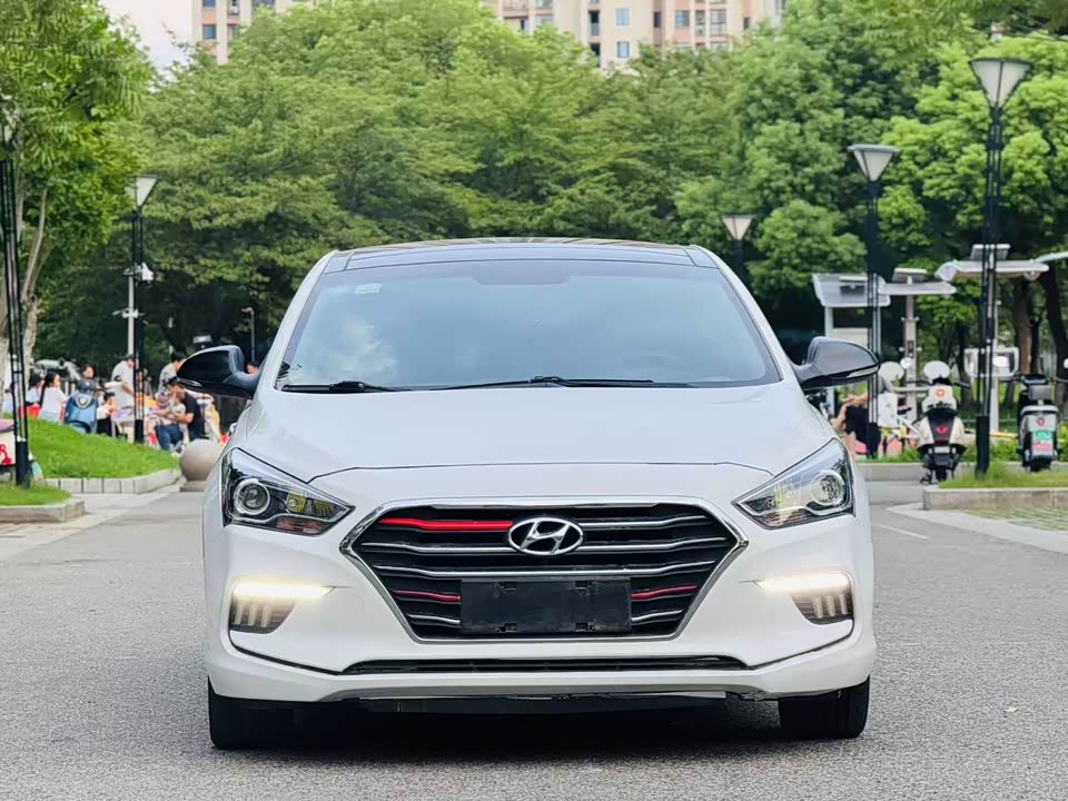 Hyundai Name picture