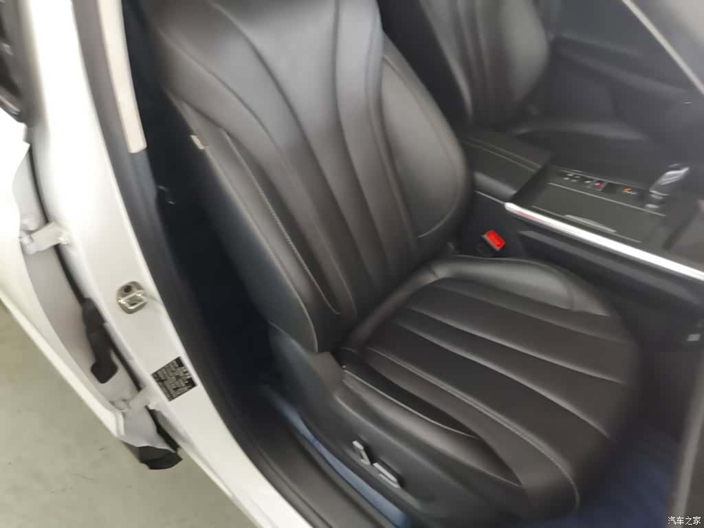 Roewe RX5, 2023 25