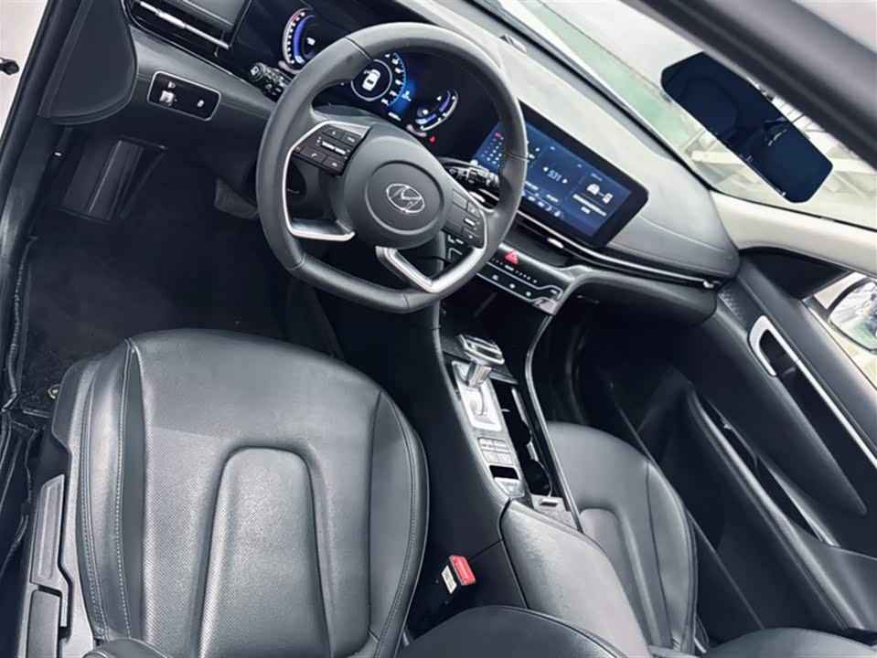 Hyundai Name picture