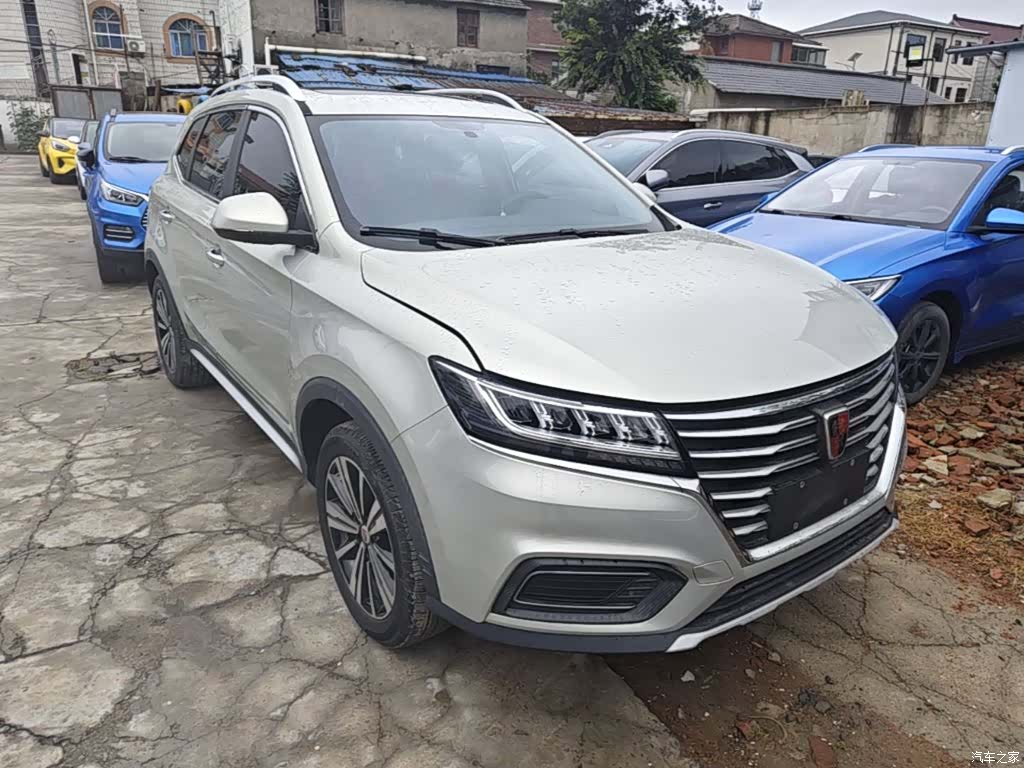 Roewe RX5, 2020 4